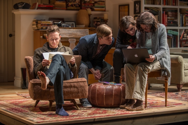 Photo Flash: First Look at Steppenwolf Theatre's TRIBES Image