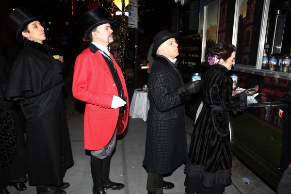 Photo Coverage: A GENTLEMAN'S GUIDE TO LOVE AND MURDER Cast Has Afternoon Tea at Downton Abbey Food Truck! Image