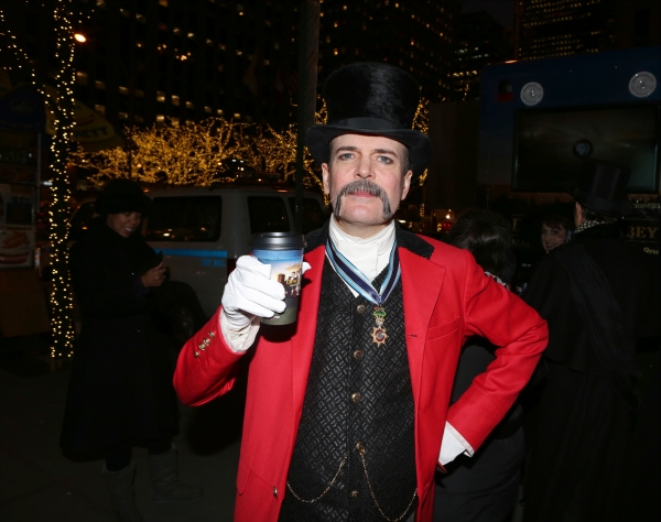 Photo Coverage: A GENTLEMAN'S GUIDE TO LOVE AND MURDER Cast Has Afternoon Tea at Downton Abbey Food Truck! Image