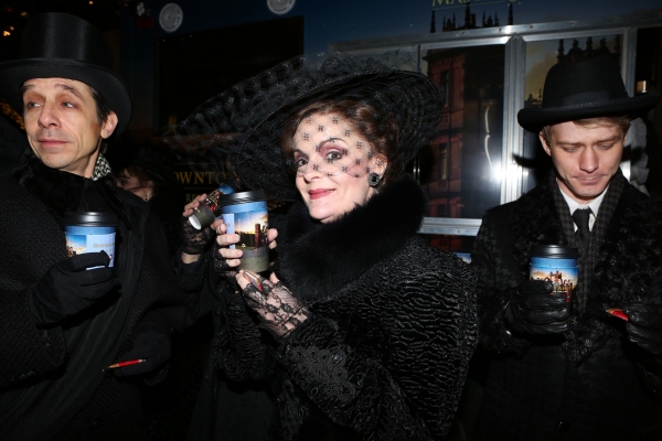 Photo Coverage: A GENTLEMAN'S GUIDE TO LOVE AND MURDER Cast Has Afternoon Tea at Downton Abbey Food Truck! Image