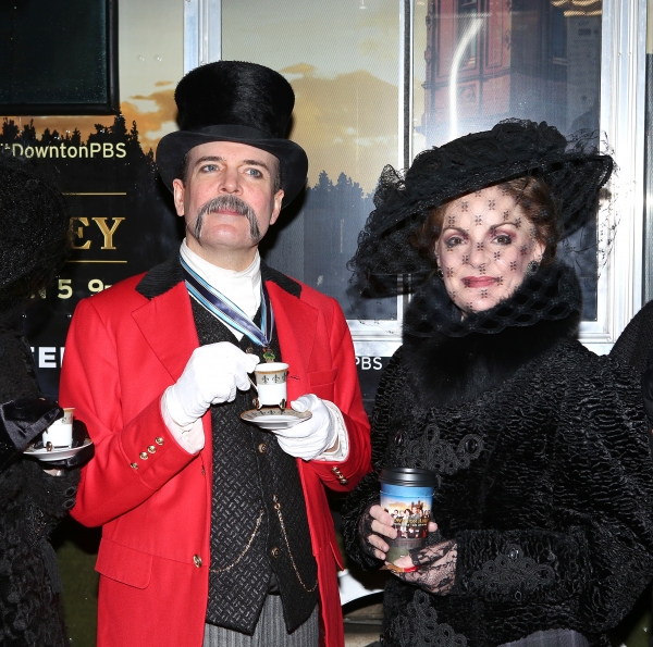 Photo Coverage: A GENTLEMAN'S GUIDE TO LOVE AND MURDER Cast Has Afternoon Tea at Downton Abbey Food Truck! Image