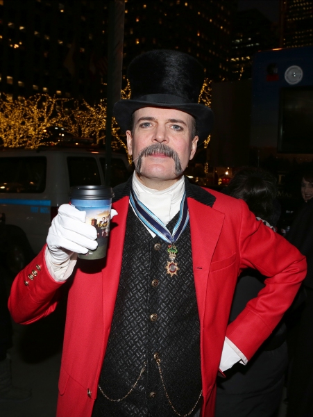 Photo Coverage: A GENTLEMAN'S GUIDE TO LOVE AND MURDER Cast Has Afternoon Tea at Downton Abbey Food Truck! Image