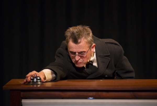 Photo Flash: First Look at Mikhail Baryshnikov and More in Shakespeare Theatre Company's MAN IN CASE Image