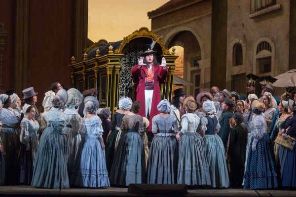 Photo Flash: First Look at Anna Netrebko in Donizetti's L'ELISIR D'AMORE 