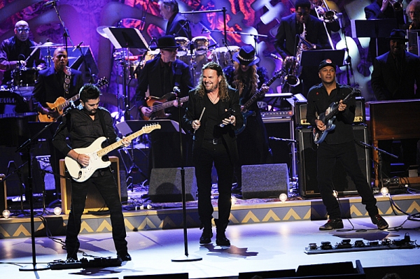 Photo Flash: Sutton Foster, Patina Miller and More Perform at 36th Annual KENNEDY CENTER HONORS, Airing Tonight  Image