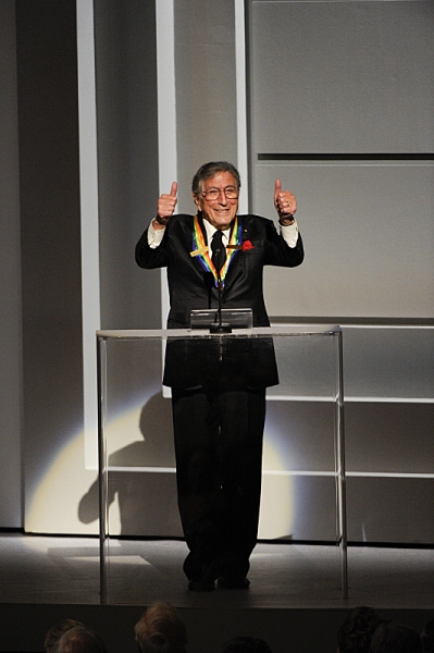 Photo Flash: Sutton Foster, Patina Miller and More Perform at 36th Annual KENNEDY CENTER HONORS, Airing Tonight  Image