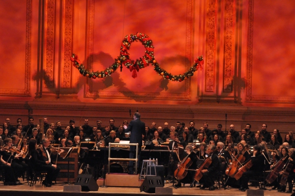 Photo Coverage: Go UNDER THE MISTLETOE with Ashley Brown & the NY Pops Image
