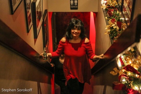 Photo Coverage: Karen Wyman Brings SECOND TIME AROUND to Metropolitan Room 