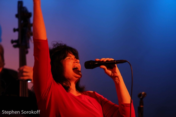 Photo Coverage: Karen Wyman Brings SECOND TIME AROUND to Metropolitan Room Image