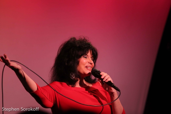 Photo Coverage: Karen Wyman Brings SECOND TIME AROUND to Metropolitan Room Image