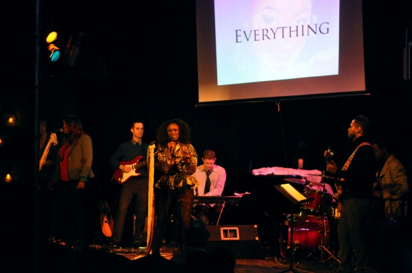 Full Band- , Christin Amena (vocals), Stephanie Fisher(vocals), Andrew Fisher (Keys), Photo