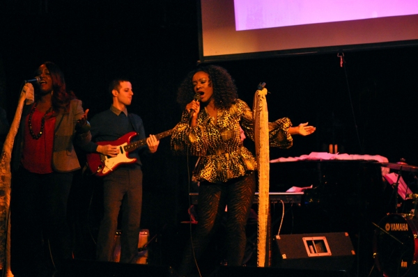 Photo Flash: MOTOWN's Saycon Sengbloh Performs at Drom Image