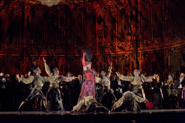 Photo Flash: First Look at Danny Burstein and Betsy Wolfe and More in The Met's DIE FLEDERMAUS Image