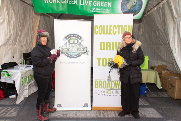 Photo Coverage: Broadway Unites in Duffy Square for Green Alliance Recycling Event! 