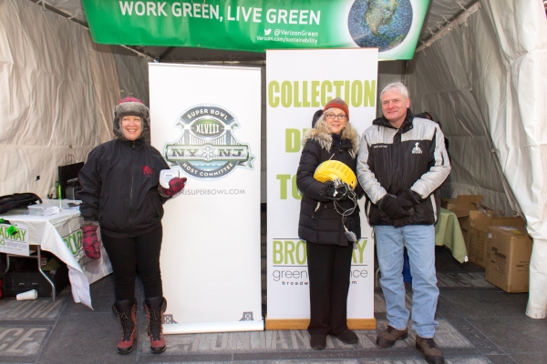 Photo Coverage: Broadway Unites in Duffy Square for Green Alliance Recycling Event! Image