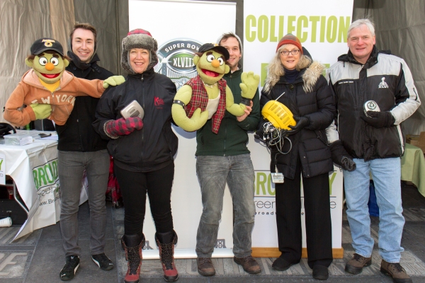 Photo Coverage: Broadway Unites in Duffy Square for Green Alliance Recycling Event! Image