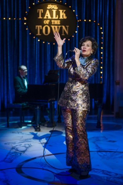 Photo Flash: First Look at Hollis Resnik in Milwaukee Rep's END OF THE RAINBOW Image