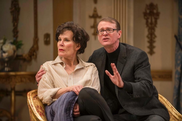 Photo Flash: First Look at Hollis Resnik in Milwaukee Rep's END OF THE RAINBOW Image