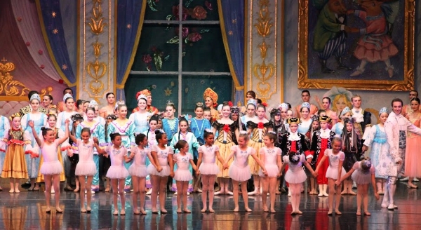 Photo Flash: Moscow Ballet Posts Third Record Breaking Season in a Row Photo Flash: Moscow Ballet Posts Third Record Breaking Season in a Row Image