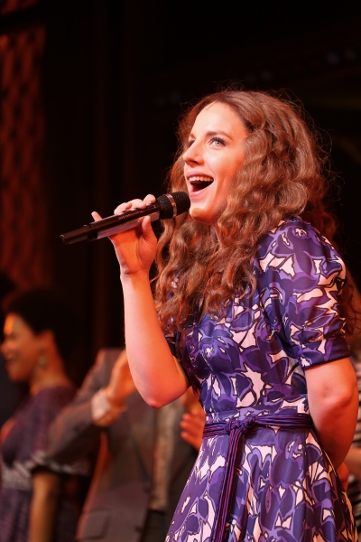Photo Coverage: Carole King Arrives on Broadway! Inside BEAUTIFUL's Opening Night Curtain Call Image