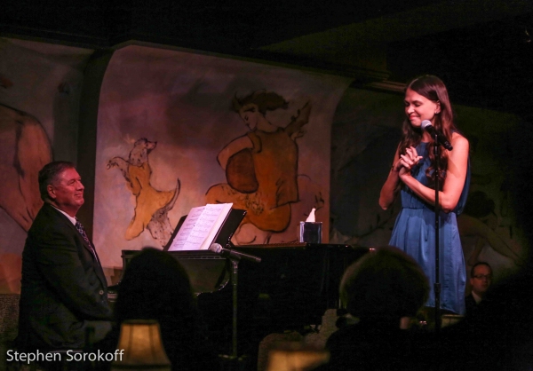 Photo Coverage: Broadway-Bound Sutton Foster Returns to the Cafe Carlyle! Image