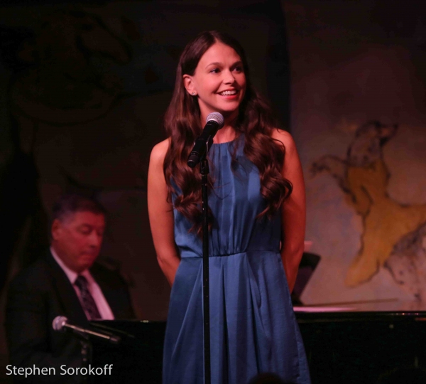 Photo Coverage: Broadway-Bound Sutton Foster Returns to the Cafe Carlyle! Image