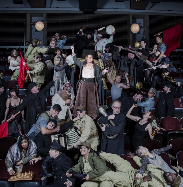Photo Flash: Sneak Peek at Kathleen Turner in Arena Stage's 'MOTHER COURAGE' Image