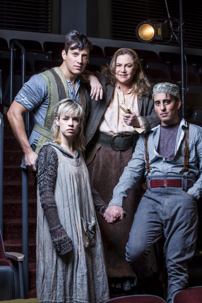 Photo Flash: Sneak Peek at Kathleen Turner in Arena Stage's 'MOTHER COURAGE' Image