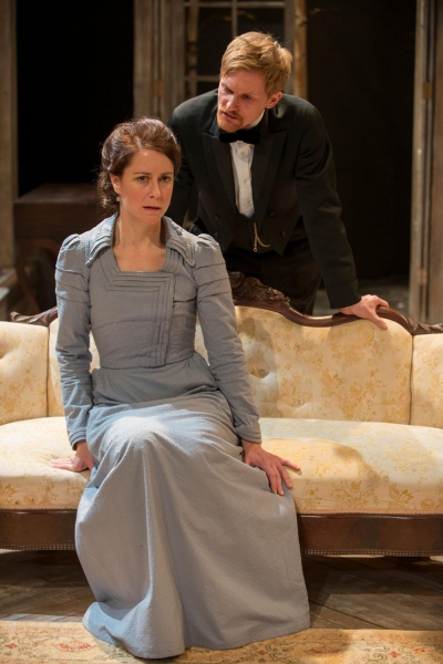 Photo Flash: First Look at Writers Theatre's HEDDA GABLER, Now Playing Through 3/16 Image