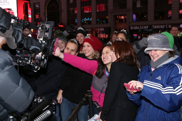 Photo Coverage: Carly Rae Jepsen Greets CINDERELLA Fans at GMA! Image
