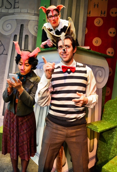 Photo Flash: Lifeline Theatre's THE TRUE STORY OF THE 3 LITTLE PIGS Extends thru March 2 Image