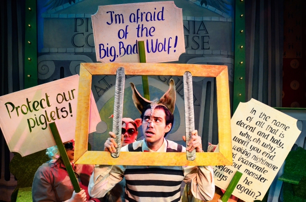 Photo Flash: Lifeline Theatre's THE TRUE STORY OF THE 3 LITTLE PIGS Extends thru March 2 Image