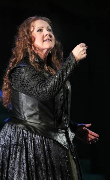 Photo Flash: First Look at the Minnesota Opera's Production of MACBETH with Greer Grimsley and Brenda Harris Image