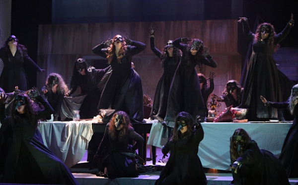 Photo Flash: First Look at the Minnesota Opera's Production of MACBETH with Greer Grimsley and Brenda Harris Image