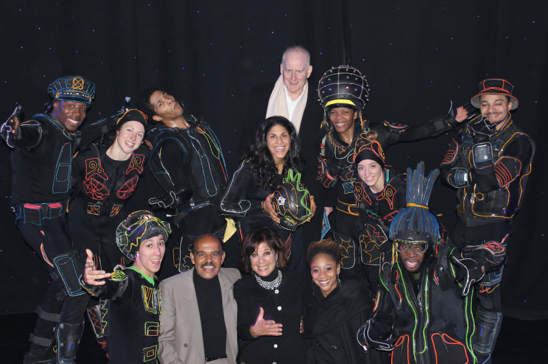 Photo: Cast of ILUMINATE Celebrates Opening at New World Stages Image
