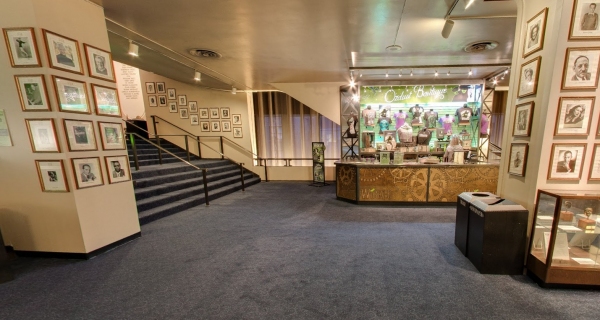Photo Flash: Tour Broadway's Gershwin Theatre- See WICKED Up-Close! Image