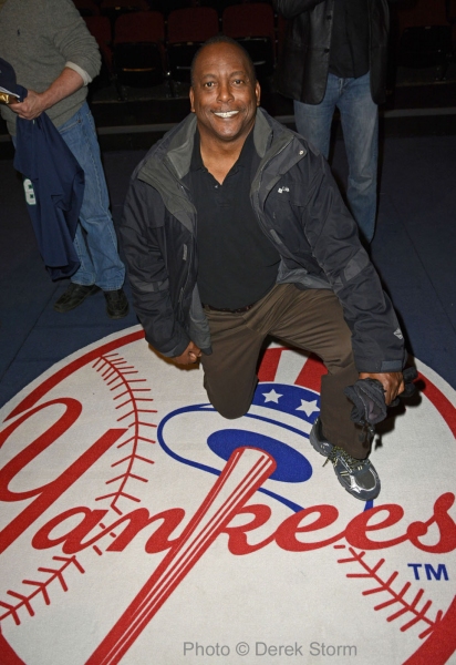 Photo Flash: Former New York Yankee Billy Sample Visits Broadway's BRONX BOMBERS Image