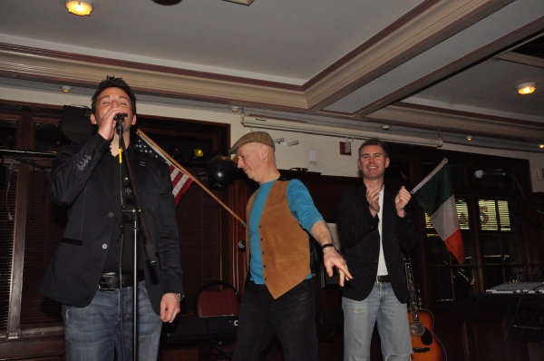 Photo Coverage: Ryan Kelly and Neil Byrne Acoustic By Candlelight Tour Stops at Rory Dolan's Image