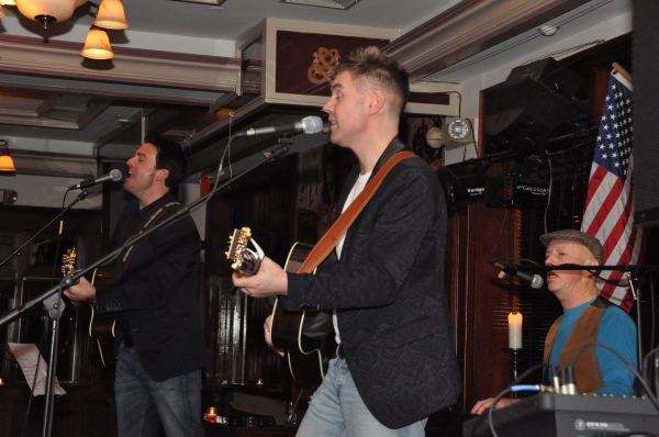 Photo Coverage: Ryan Kelly and Neil Byrne Acoustic By Candlelight Tour Stops at Rory Dolan's Image
