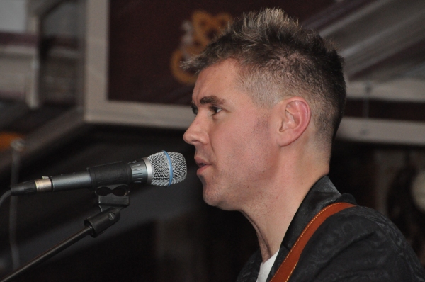 Photo Coverage: Ryan Kelly and Neil Byrne Acoustic By Candlelight Tour Stops at Rory Dolan's Image