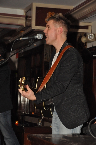 Photo Coverage: Ryan Kelly and Neil Byrne Acoustic By Candlelight Tour Stops at Rory Dolan's Image