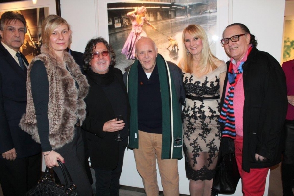 Photo Flash: NY's Top Collectors and More Turn Out for Robert Farber Retrospective at Cavalier Gallery 
