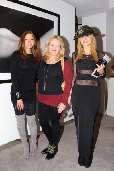Photo Flash: NY's Top Collectors and More Turn Out for Robert Farber Retrospective at Cavalier Gallery  Image