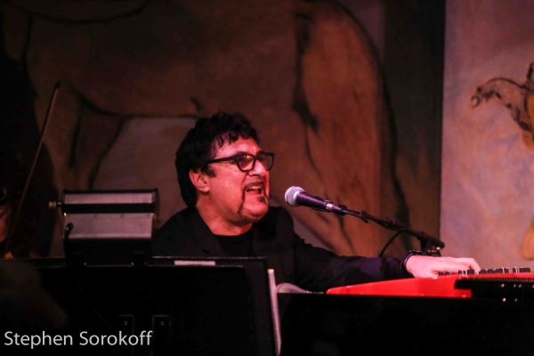 Photo Coverage: John Lloyd Young Returns To Cafe Carlyle! Image