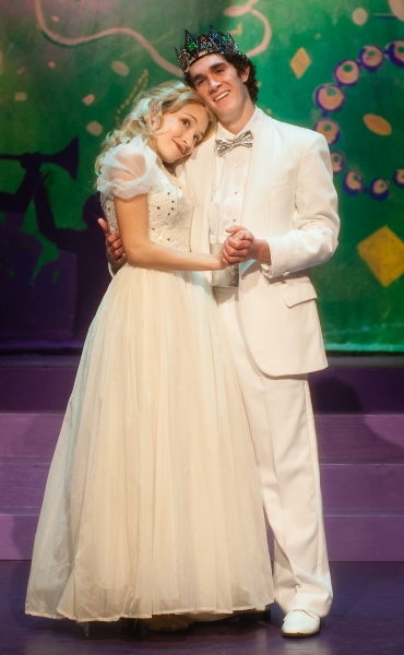 Shelbie Mac (Cinderella Battistella) & Shawn Deroche (Harvey Canale, Jr) Photo