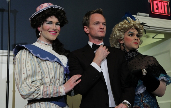 Photo Flash: Harvard's Hasty Pudding Theatricals Honor Neil Patrick Harris as 2014 Man of the Year Image