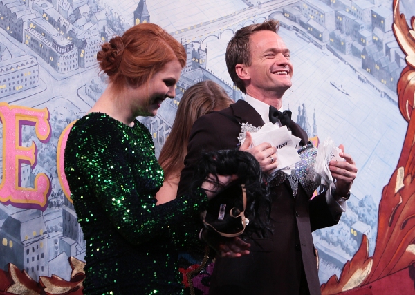 Photo Flash: Harvard's Hasty Pudding Theatricals Honor Neil Patrick Harris as 2014 Man of the Year Image