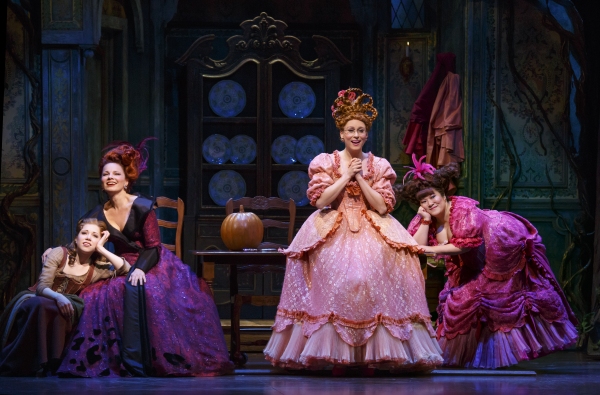 Photo Flash: First Look at Carly Rae Jepsen and Fran Drescher Onstage in CINDERELLA!  Image