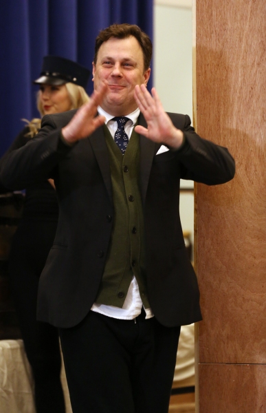 Photo Coverage: In Rehearsal with Zach Braff, Marin Mazzie & the Cast of BULLETS OVER BROADWAY! Image