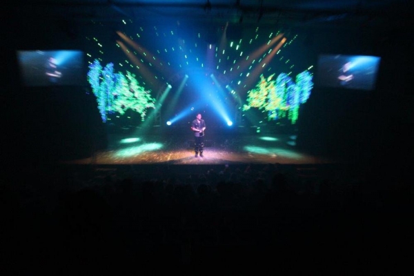 Photo Flash: GAZILLION BUBBLE SHOW Celebrates 7 Years in NYC Image